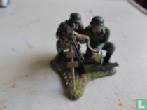 MG42 gun crew