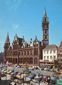 Gent, Postgebouw op de Koornmarkt met wandelpad