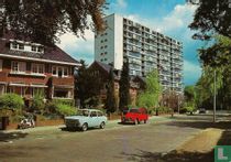 Arnhem, Hulkesteinseweg met Hulkesteinflat