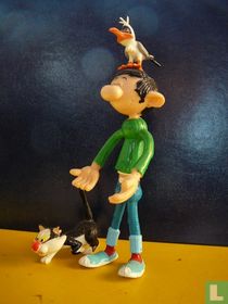 Gaston with cat and seagull Quick