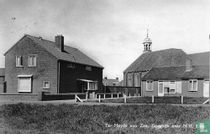 Ter Heyde aan Zee. Doorkijk naar N.H. Kerk
