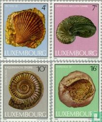 1984 Fossils (LUX 358)