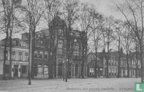 Marktplein met gebouw Concordia. Enschede