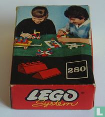 Lego 280 Sloping Roof Bricks
